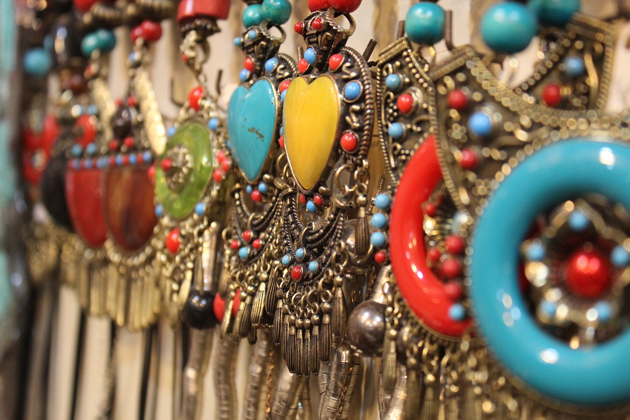 Comment choisir son collier selon son décolleté ?